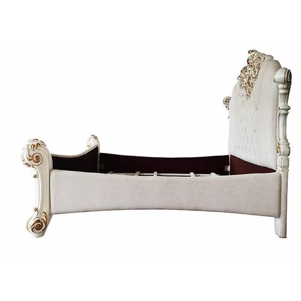 Acme Furniture Vendome California King Upholstered Poster Bed BD01334CK IMAGE 3